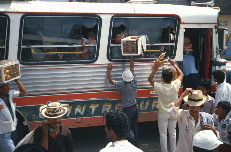 Bushaltestelle in Kolumbien